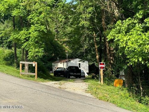 198 Mckinney Rd, Harriman, TN, 37748-5206 | Card Image