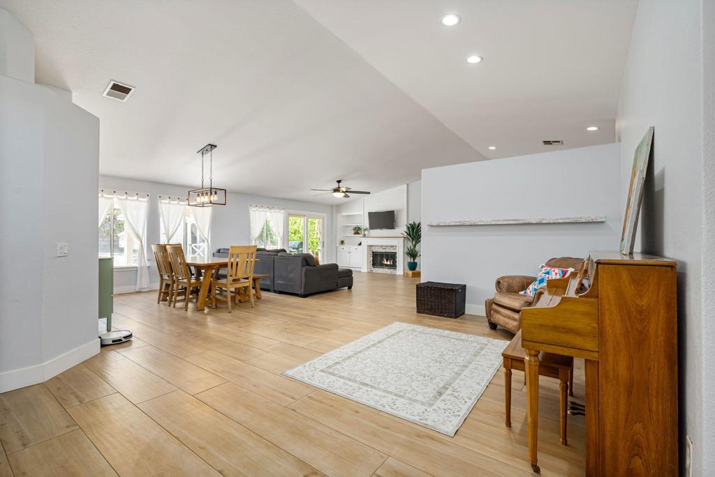 Residential in Cathedral City 5