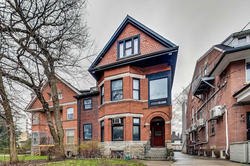 72 Walmer Rd, Toronto, ON, M5R2X7 | Card Image