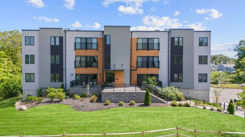 apt-2-245 E Main St, Branford, CT, 06405-3168 | Card Image