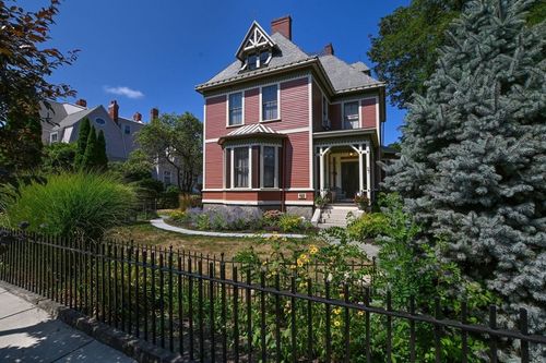 97 Madison St, New Bedford, MA, 02740-4939 | Card Image