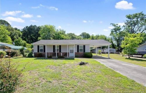 6513 Amanda Cir, Fayetteville, NC, 28304-5701 | Card Image
