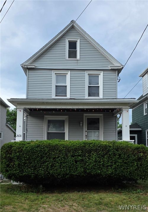 2474 Pierce Ave, Niagara Falls, NY, 14301-1424 | Card Image