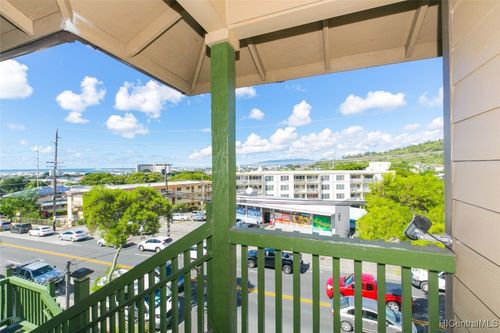 top-1915 Kalihi St, Honolulu, HI, 96819-4252 | Card Image