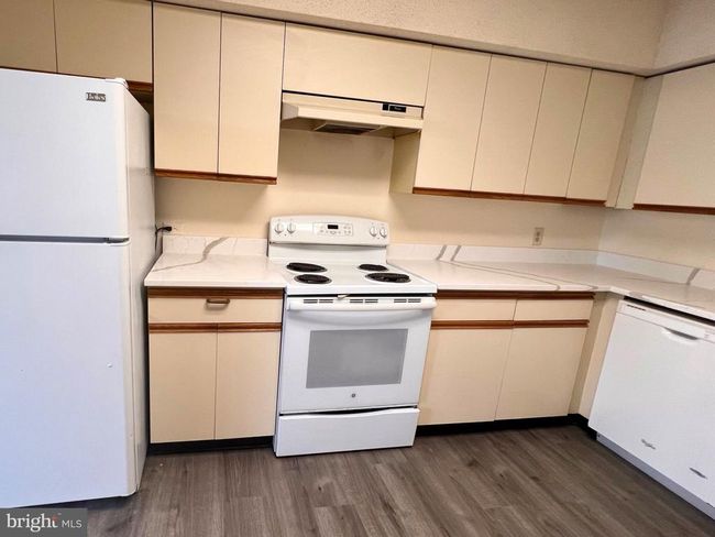 APT-907N - 5505 Seminary Rd, Condo with 1 bedrooms, 1 bathrooms and null parking in FALLS CHURCH VA | Image 5