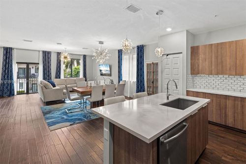 4720 Nw 84th Court, Doral, FL, 33166 | Card Image