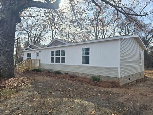 2857 W Old Us Highway 64, Lexington, NC, 27295-5003 | Card Image