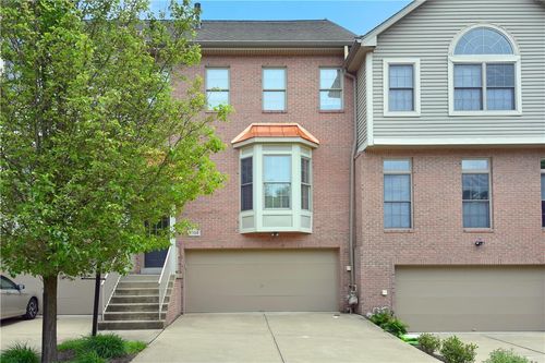 1704 Waterleaf Dr, Sewickley, PA, 15143-2451 | Card Image