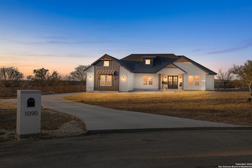 1090 Pegasus Dr, Spring Branch, TX, 78070-5453 | Card Image