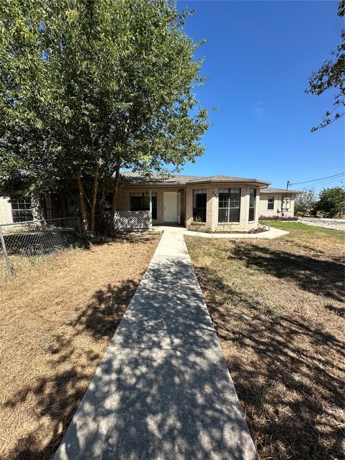 136 Discovery Ln, San Marcos, TX, 78666-2149 | Card Image