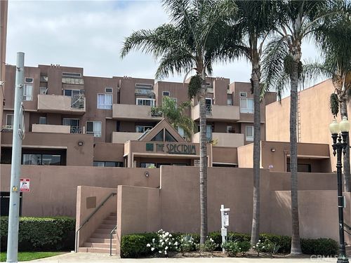apt-207-450 E 4th St, Santa Ana, CA, 92701-4727 | Card Image