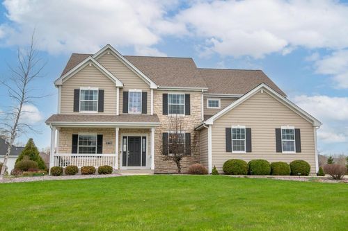 1811 Stoneridge Lane, Cedarburg, WI, 53024 | Card Image