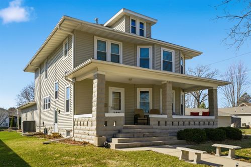 217 1st Ave Se, Hampton, IA, 50441-2203 | Card Image