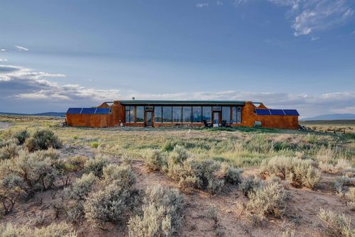 25 Earthship Way, Tres Piedras, NM, 87577 | Card Image
