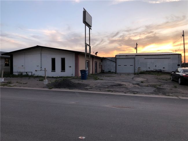 109 S Sun Ave, Home with 0 bedrooms, 0 bathrooms and null parking in Freer TX | Image 12