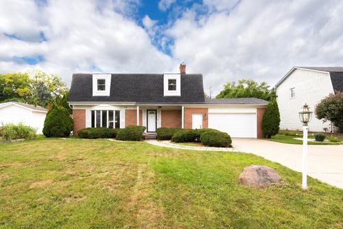 44026 Harmony Ln, Van Buren Twp, MI, 48111-2408 | Card Image