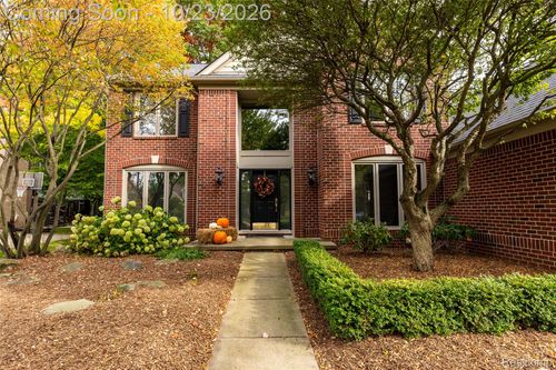 4118 Arcadia Dr, Auburn Hills, MI, 48326-1892 | Card Image