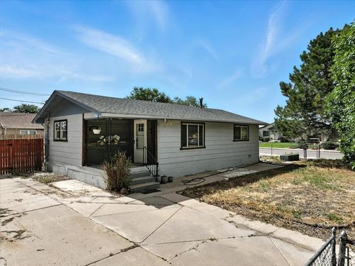 2402 W 17th St, Pueblo, CO, 81003-1148 | Card Image