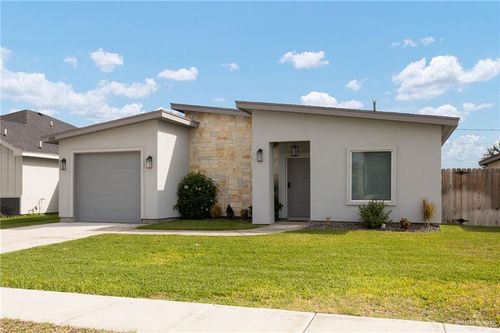 6314 N La Villita St, Edinburg, TX, 78542-7284 | Card Image