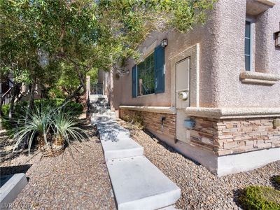 0 - 10015 Sand Key Street, Townhouse with 3 bedrooms, 2 bathrooms and null parking in Las Vegas NV | Image 3