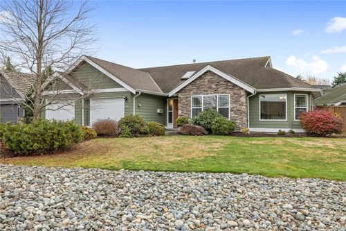 560 Viking Way, French Creek, BC, V9P2Z5 | Card Image