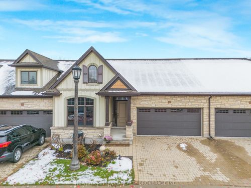 10-19 E Hillside Drive E, Niagara on the Lake, ON, L0S1J0 | Card Image