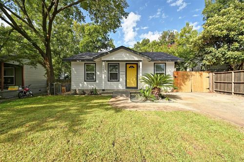 2200 Rountree Dr, Austin, TX, 78722-1421 | Card Image
