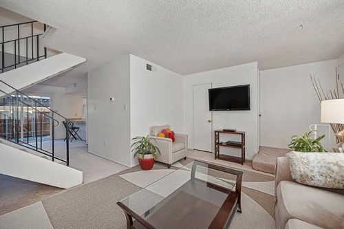 4221 Brookfield Dr, Sacramento, CA, 95823-3504 | Card Image