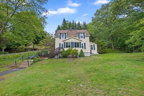 42 Wood St, Woburn, MA, 01801-3710 | Card Image