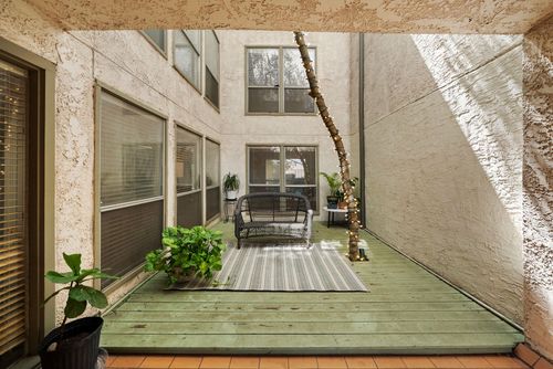 9810 Amberton Pkwy, Dallas, TX, 75243-2016 | Card Image