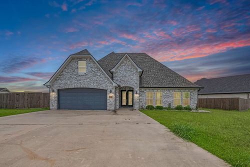 5101 Pebble Beach Dr, Groves, TX, 77619-2008 | Card Image