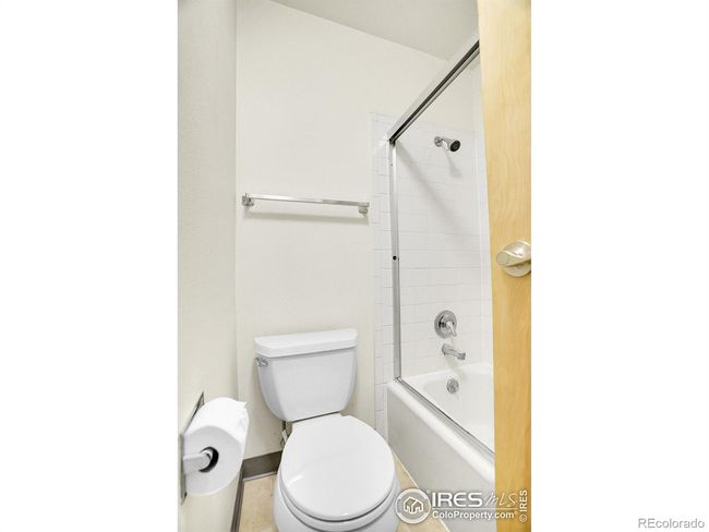 Private primary full bath | Image 25