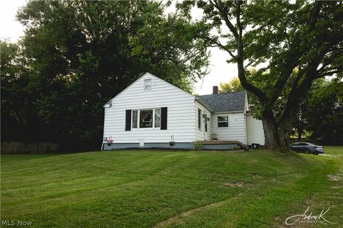 205 52nd St, Canton, OH, 44706-4313 | Card Image