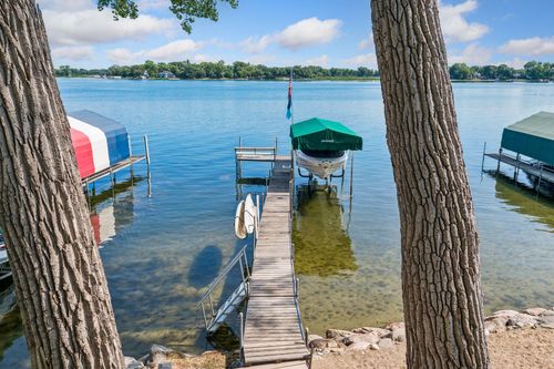 4941 Island View Dr, Mound, MN, 55364-2435 | Card Image