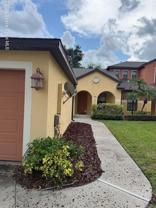 104-950 Luminary Cir, Melbourne, FL, 32901-6691 | Card Image
