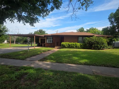 1213 Hillcrest Dr, Graham, TX, 76450-4413 | Card Image