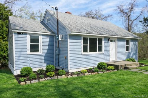 147 Freya Road, Brookhaven, NY, 11778 | Card Image