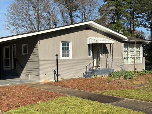 912 Oklahoma Dr, Chesapeake, VA, 23323-4706 | Card Image