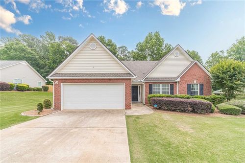 3124 Oak Ridge Ln, Loganville, GA, 30052-3697 | Card Image