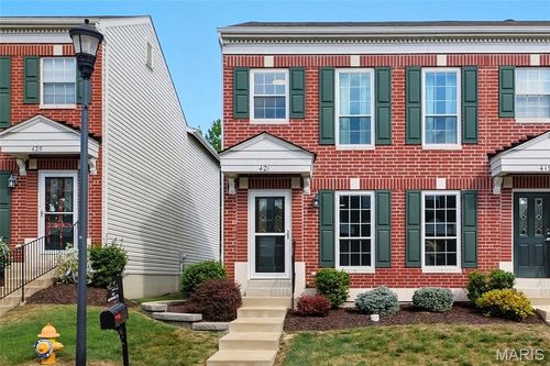 421 Parkview Place Dr, Ellisville, MO, 63021-4642 | Card Image