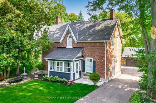 368 Main St, King, ON, L0G1T0 | Card Image