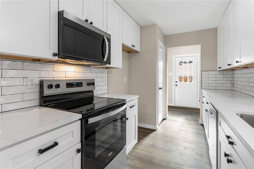 9903 Plainfield Dr, Fort Worth, TX, 76108-3825 | Card Image