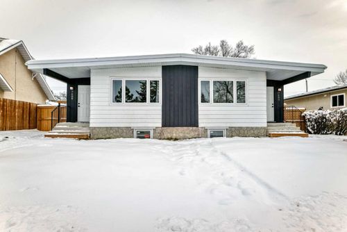 7406-7408 Hunterfield Rd Nw, Calgary, AB, T2K4L1 | Card Image