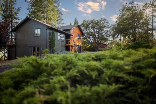 18250 Toyon Rd, Pine Grove, CA, 95665-9712 | Card Image