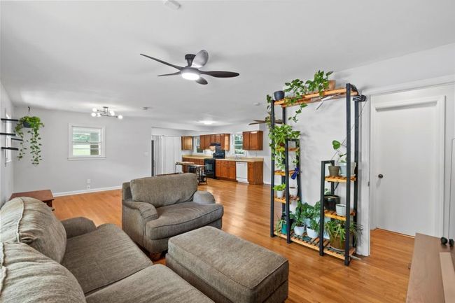 40 Sheraton Way Sw, House other with 3 bedrooms, 3 bathrooms and 4 parking in Mableton GA | Image 9
