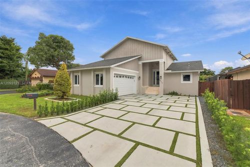 5428 Sw 152nd Place Cir, Miami, FL, 33185-4119 | Card Image