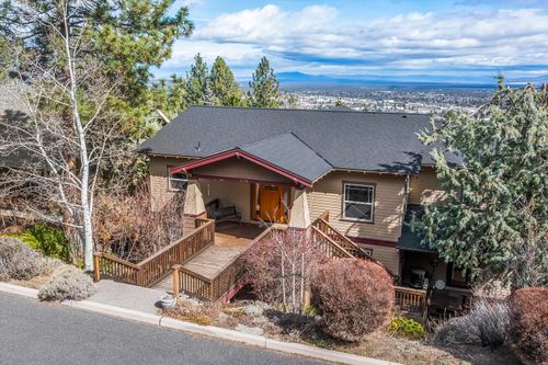 3130 Nw Colonial Dr, Bend, OR, 97703-5457 | Card Image