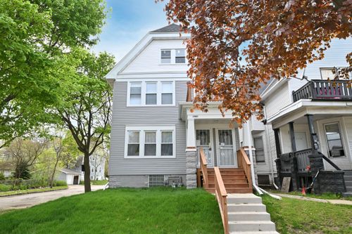 1901 N 32nd St, Milwaukee, WI, 53208-1903 | Card Image