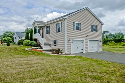 25 S Washington St, Belchertown, MA, 01007-9289 | Card Image