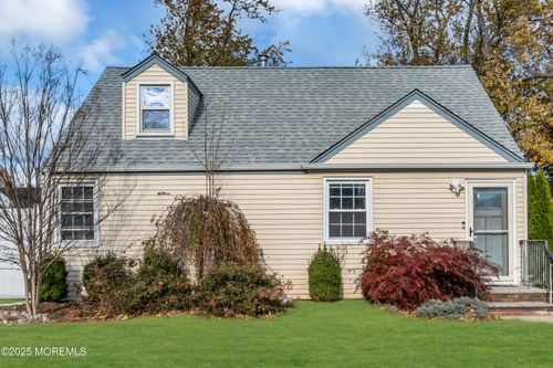 20 Burnet St, Avenel, NJ, 07001-1725 | Card Image